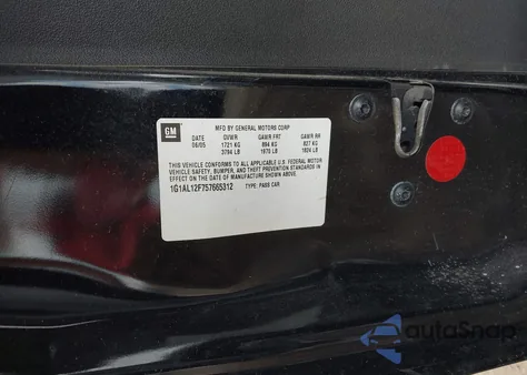 2005 Chevrolet Cobalt Ls from USA, damaged, VIN 1G1AL12F757665312